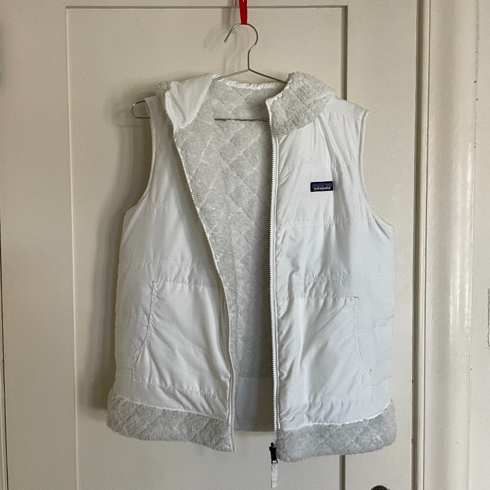 White Patagonia Reversible Vest (XL)